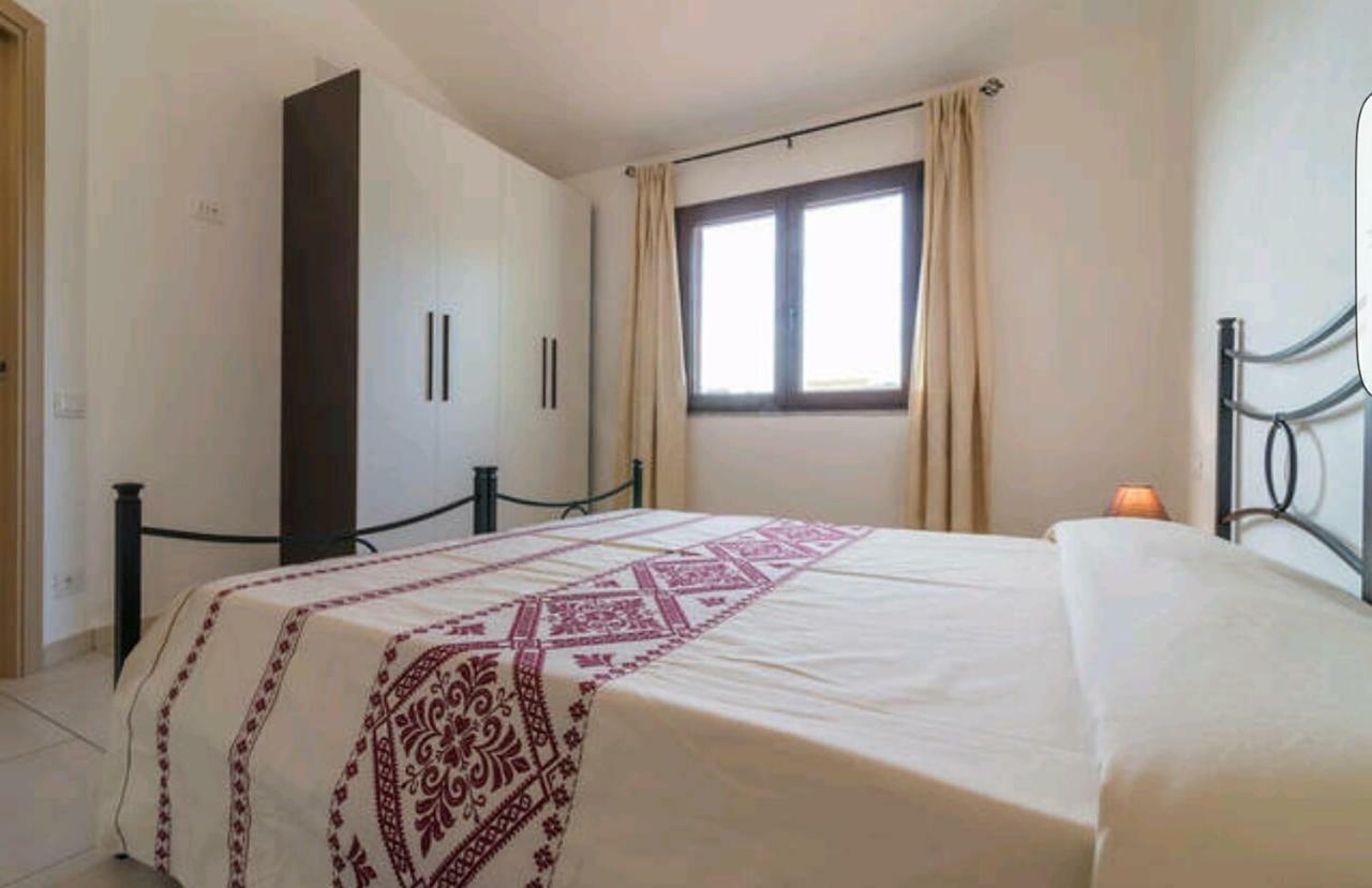 Il Girasole Bed and Breakfast Domus De Maria Εξωτερικό φωτογραφία