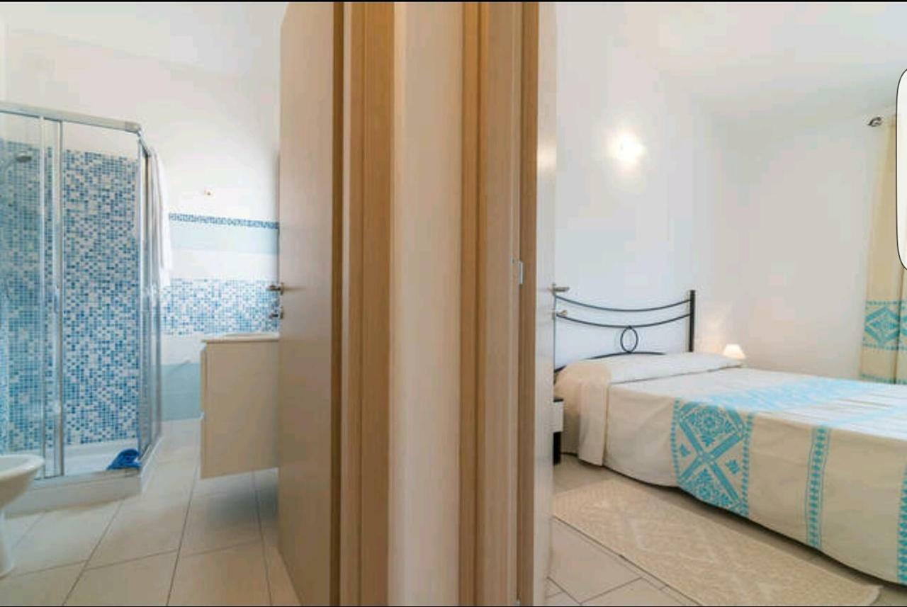 Il Girasole Bed and Breakfast Domus De Maria Εξωτερικό φωτογραφία
