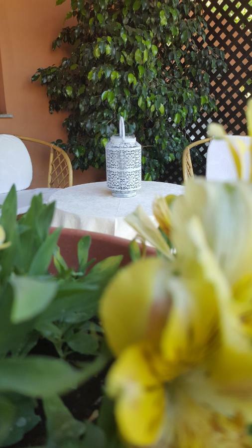 Il Girasole Bed and Breakfast Domus De Maria Εξωτερικό φωτογραφία
