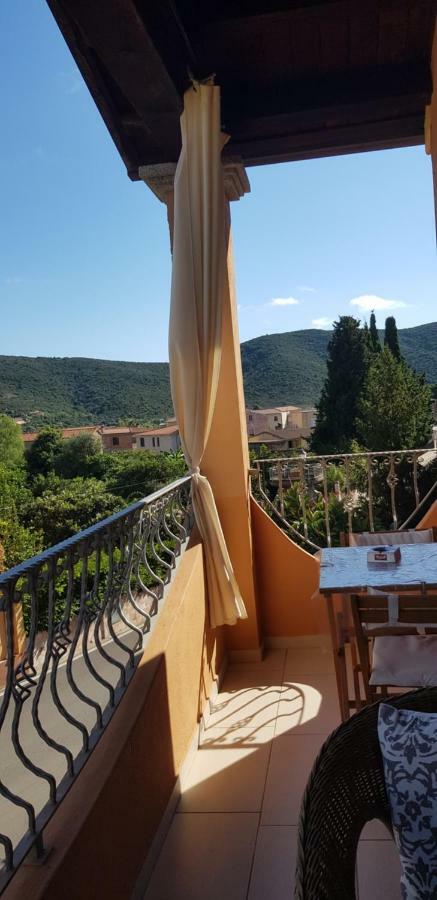 Il Girasole Bed and Breakfast Domus De Maria Εξωτερικό φωτογραφία